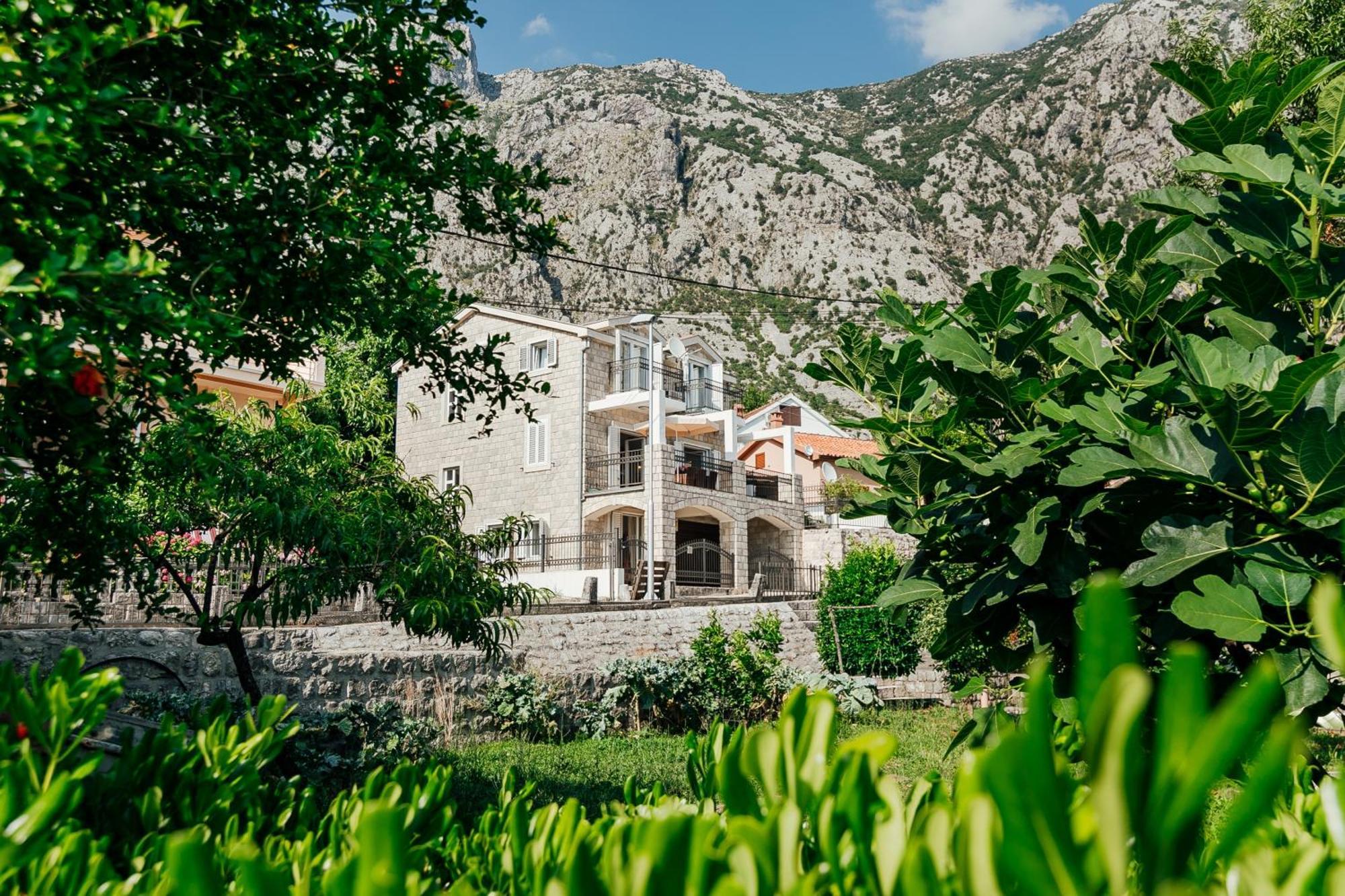 Holiday Home Amanda Hollick Kotor Dış mekan fotoğraf